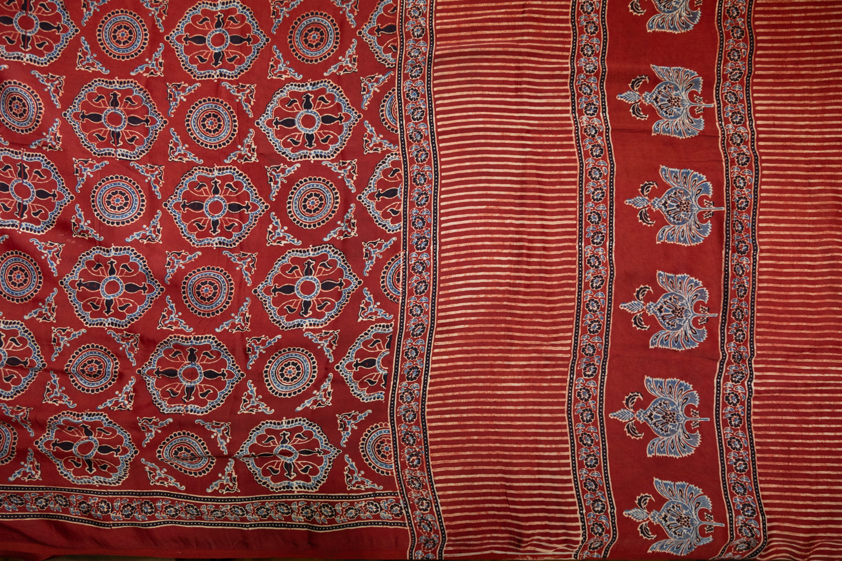 Laal Ajrakh - Image 5
